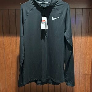 Nike lightweight 3/4 zip black and silver men’s large